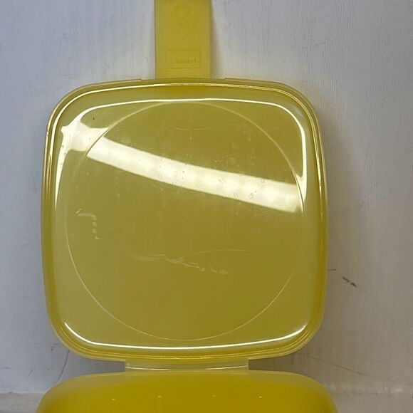 Tupperware Forget Me Not Hanging Cheese Keeper Saver Container Yellow - Picture 8 of 8
